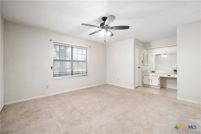 953 Lazy Trail, New Braunfels, TX 78130