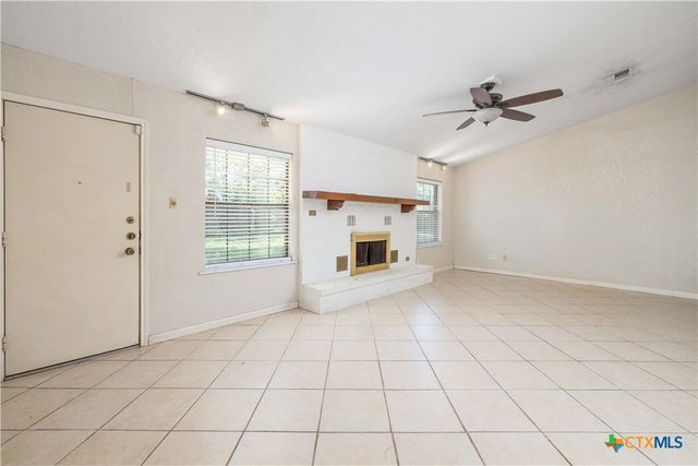 953 Lazy Trail, New Braunfels, TX 78130