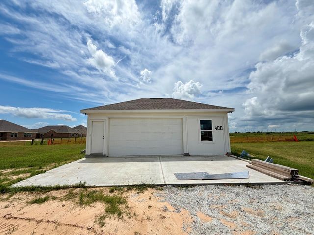 400 Cane Crossing Lake Drive, Sealy, TX 77474