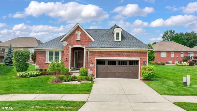 58773 Valley View Dr Drive, Washington Twp, MI 48094