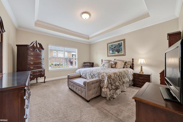 58773 Valley View Dr Drive, Washington Twp, MI 48094