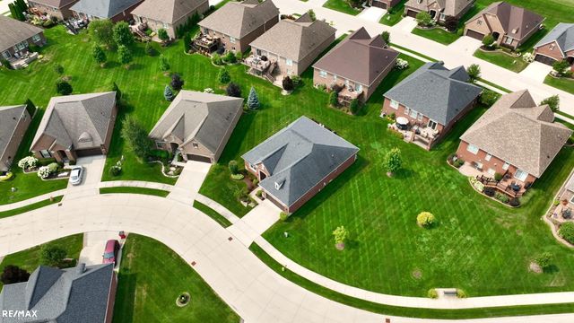 58773 Valley View Dr Drive, Washington Twp, MI 48094