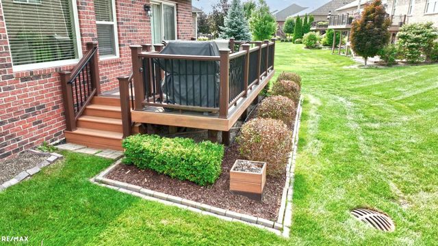 58773 Valley View Dr Drive, Washington Twp, MI 48094