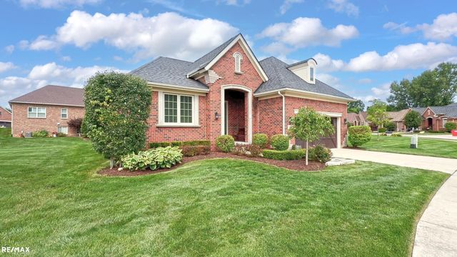 58773 Valley View Dr Drive, Washington Twp, MI 48094