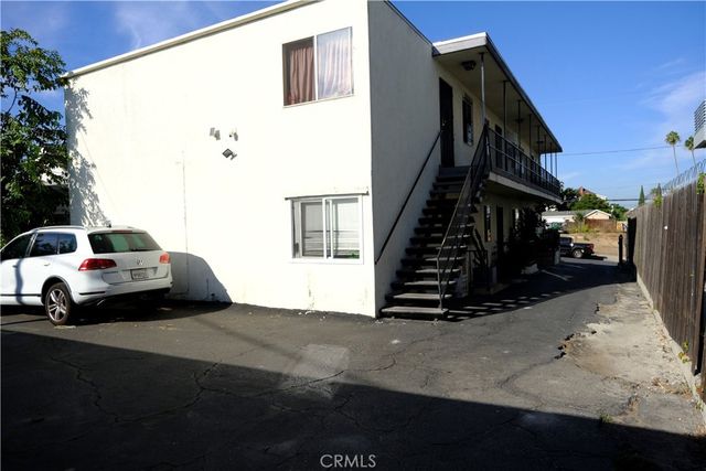 1110 S Kenmore, Los Angeles, CA 90006