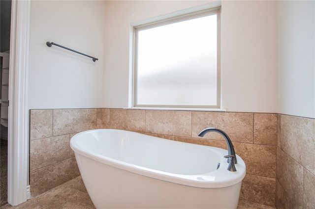 337 Ryder Street, Gentry, AR 72734