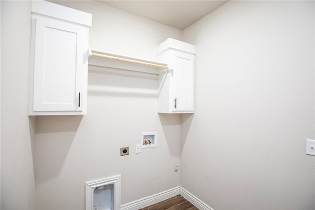 337 Ryder Street, Gentry, AR 72734