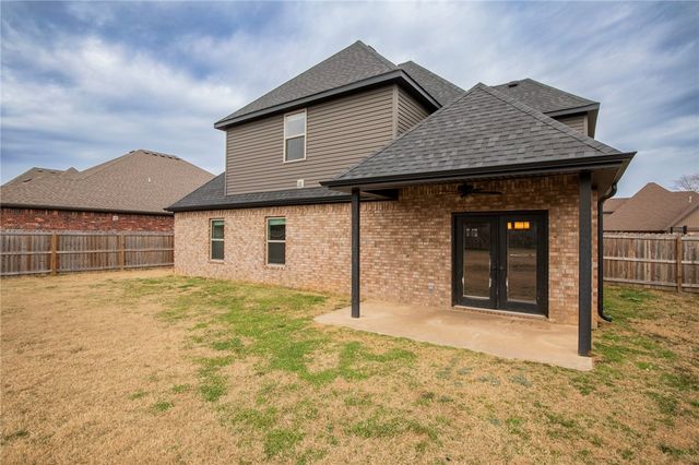 337 Ryder Street, Gentry, AR 72734