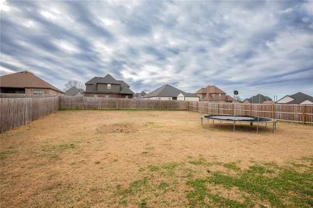 337 Ryder Street, Gentry, AR 72734