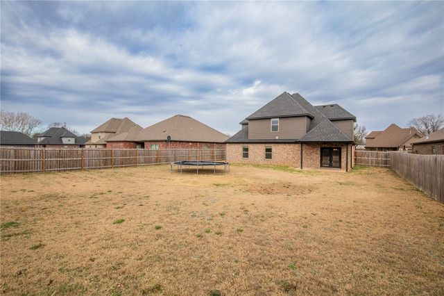 337 Ryder Street, Gentry, AR 72734