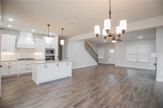 337 Ryder Street, Gentry, AR 72734