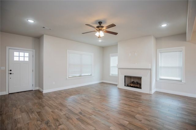 337 Ryder Street, Gentry, AR 72734