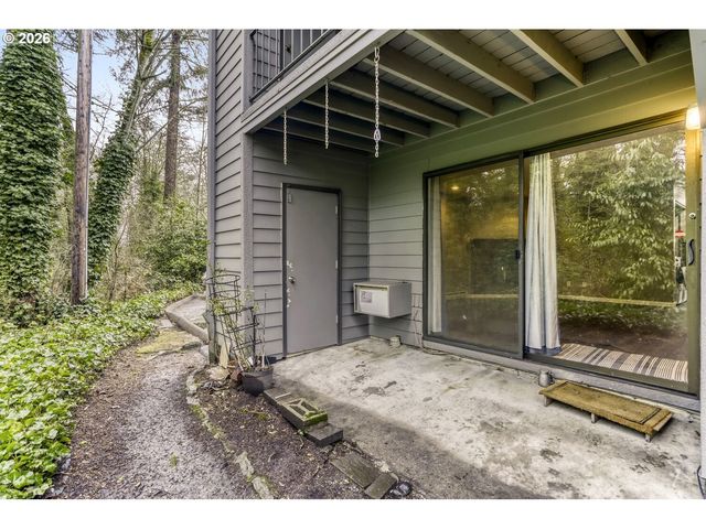 6745 Sw SCHOLLS FERRY Rd 37, Beaverton, OR 97008