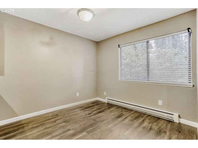 6745 Sw SCHOLLS FERRY Rd 37, Beaverton, OR 97008