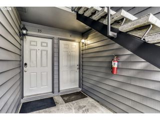 6745 Sw SCHOLLS FERRY Rd 37, Beaverton, OR 97008