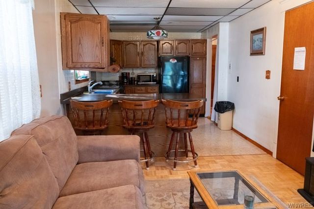 27 Allenhurst Road, Buffalo, NY 14214