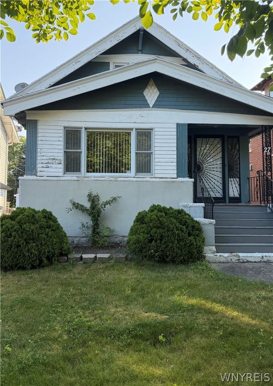 27 Allenhurst Road, Buffalo, NY 14214