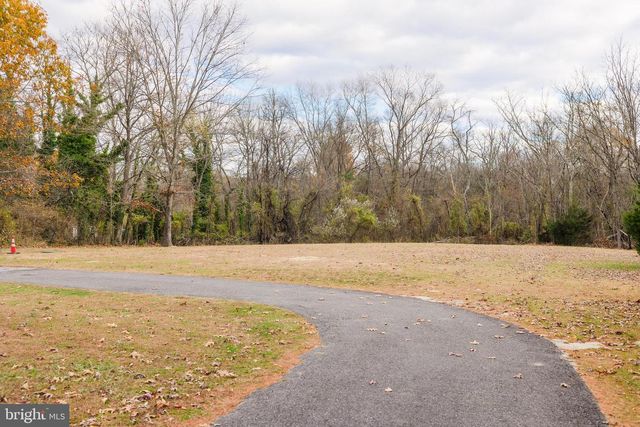 190 WATERFORD RD, Hammonton, NJ 08037