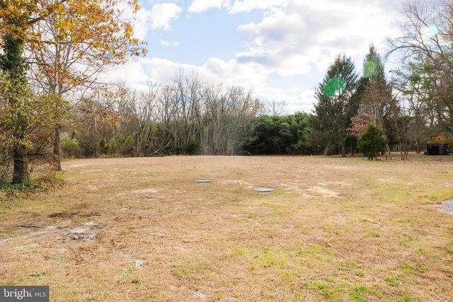 190 WATERFORD RD, Hammonton, NJ 08037