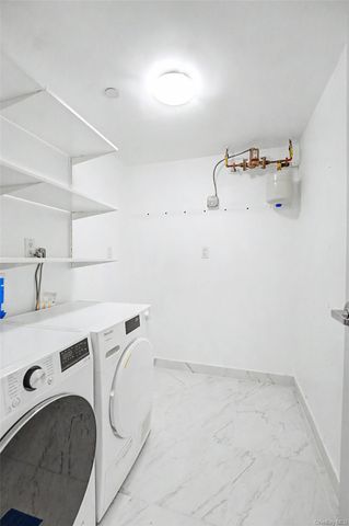 43-17 Union Street 2A, Flushing, NY 11355