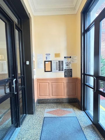 1171 Ocean Parkway 2B, Brooklyn, NY 11230