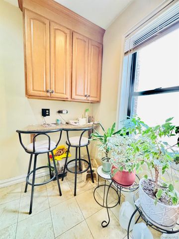 1171 Ocean Parkway 2B, Brooklyn, NY 11230