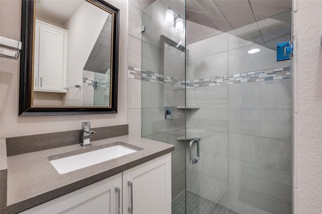 5917 Evening Star Place, Dallas, TX 75235