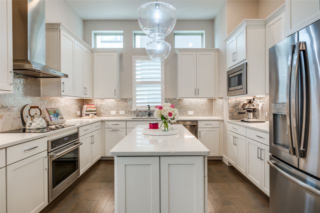 5917 Evening Star Place, Dallas, TX 75235