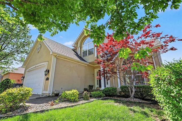 2107 NE Colonnade Avenue, Blue Springs, MO 64014