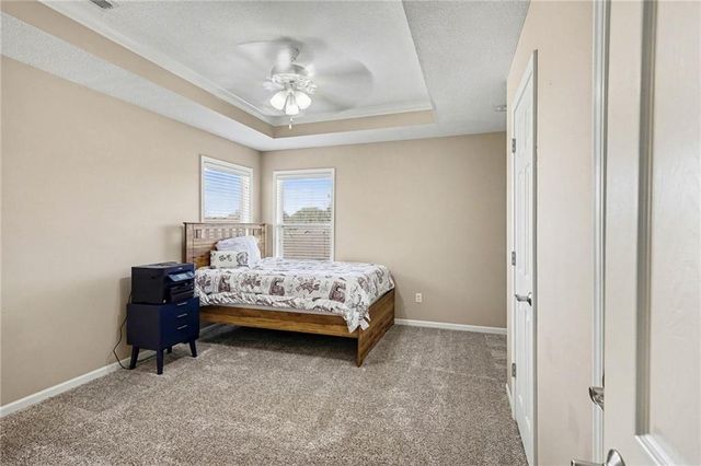 2107 NE Colonnade Avenue, Blue Springs, MO 64014