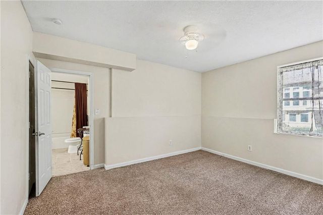 2107 NE Colonnade Avenue, Blue Springs, MO 64014