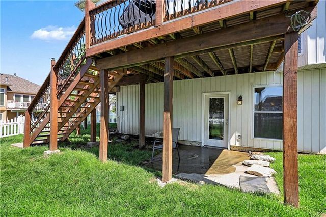 2107 NE Colonnade Avenue, Blue Springs, MO 64014