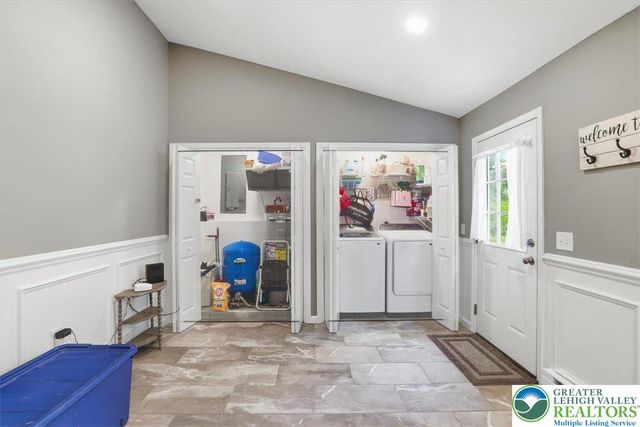 1572 Gardner Road, Stroudsburg, PA 18360