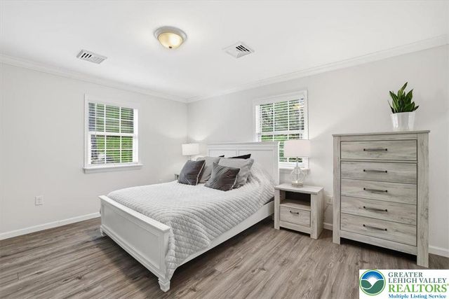 1572 Gardner Road, Stroudsburg, PA 18360