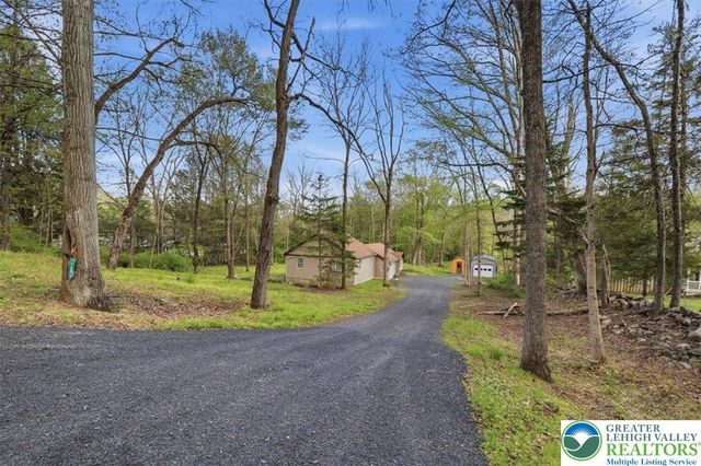 1572 Gardner Road, Stroudsburg, PA 18360