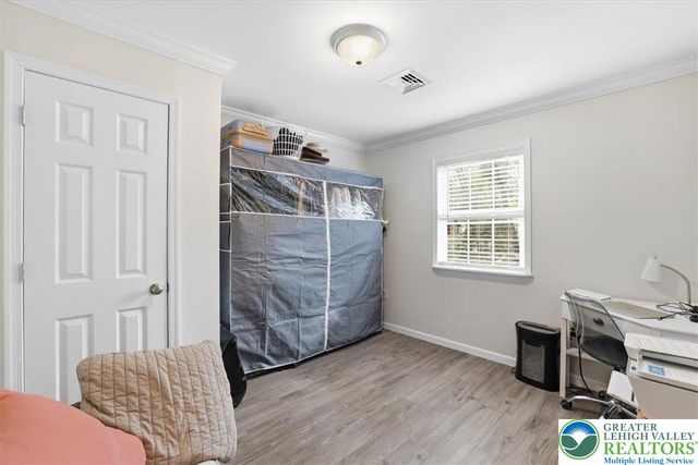 1572 Gardner Road, Stroudsburg, PA 18360