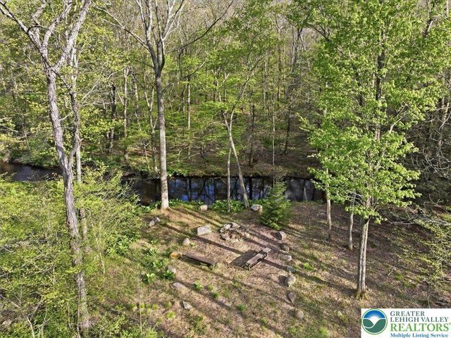 1572 Gardner Road, Stroudsburg, PA 18360