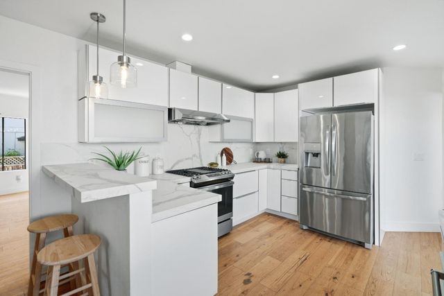 1280 Balboa Avenue, Burlingame, CA 94010