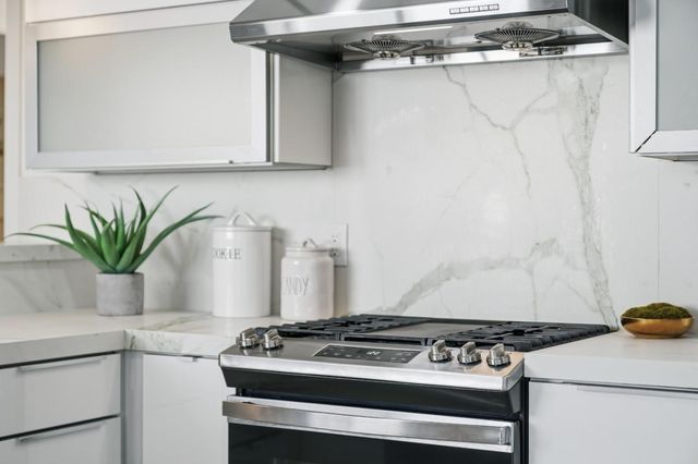 1280 Balboa Avenue, Burlingame, CA 94010