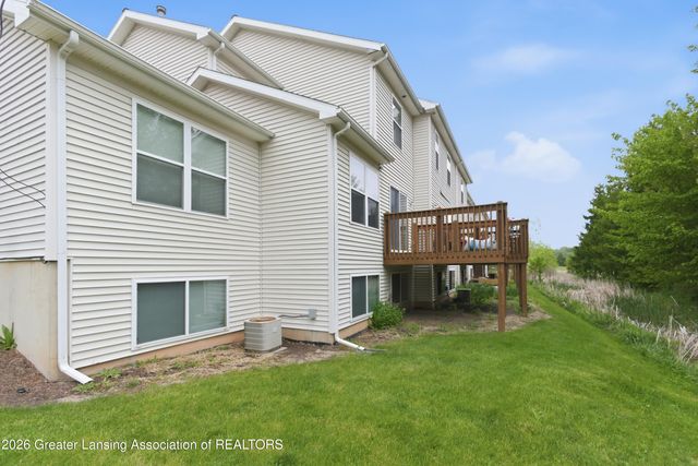 1921 Red Bud Lane, Lansing, MI 48917