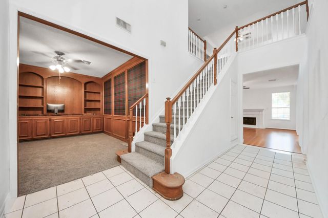 1608 Keystone Drive, Friendswood, TX 77546