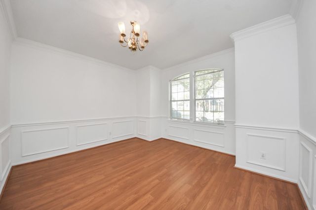 1608 Keystone Drive, Friendswood, TX 77546