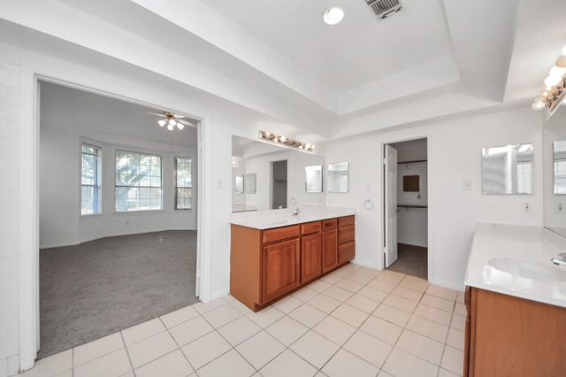 1608 Keystone Drive, Friendswood, TX 77546