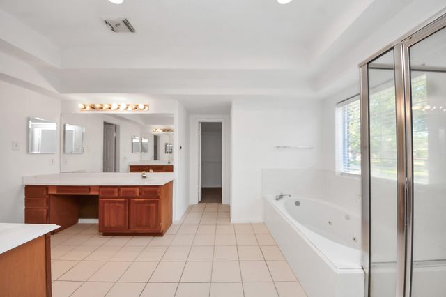 1608 Keystone Drive, Friendswood, TX 77546