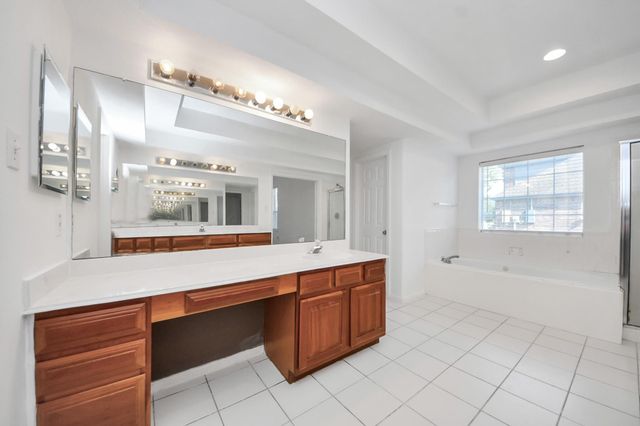 1608 Keystone Drive, Friendswood, TX 77546