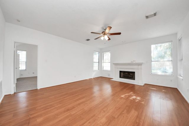 1608 Keystone Drive, Friendswood, TX 77546