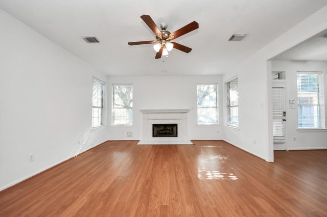 1608 Keystone Drive, Friendswood, TX 77546