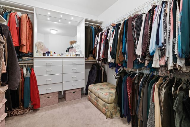 1133 Bull Valley Drive, Woodstock, IL 60098