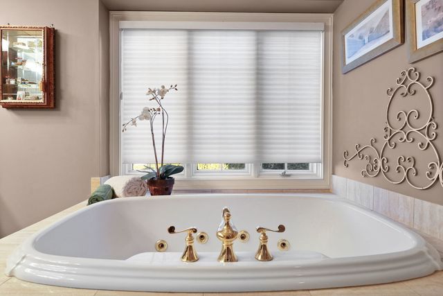 1133 Bull Valley Drive, Woodstock, IL 60098