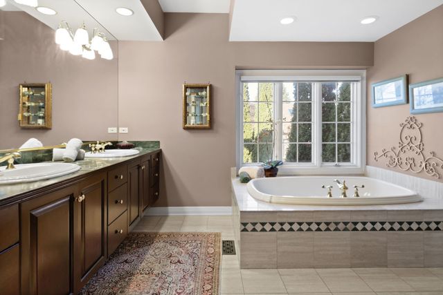 1133 Bull Valley Drive, Woodstock, IL 60098